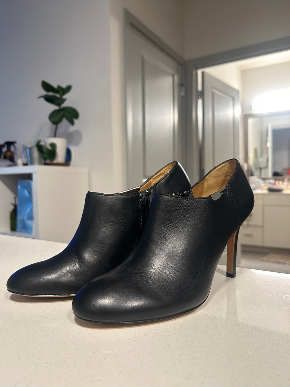 Coach Black Leather Seneca Ankle Booties Womens Size 8.5